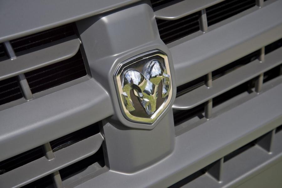  Dodge Ram 2500 ProMaster 2014 года  (фото 6 из 14)